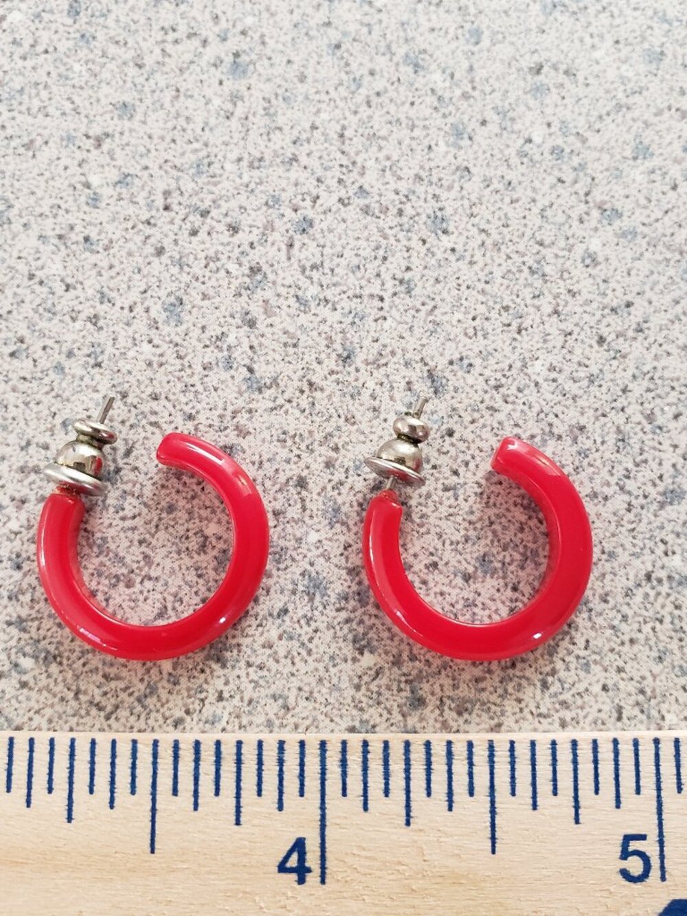 Avon Pierced Acrylic Earrings